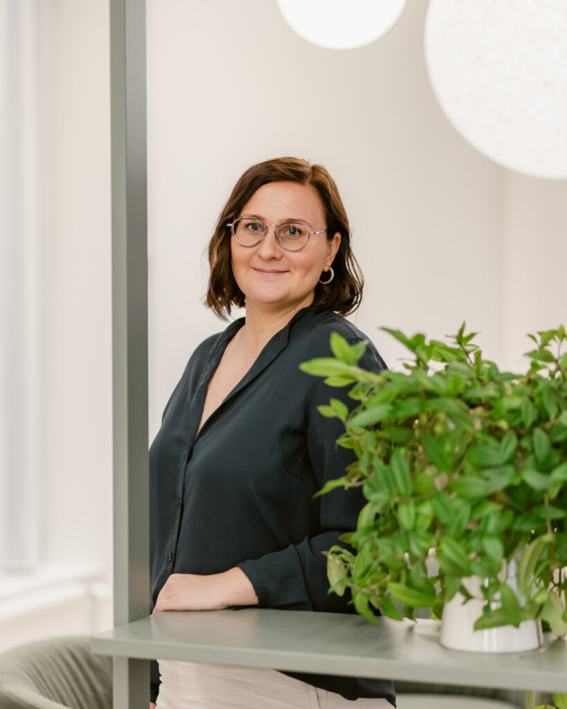 Hanna-Marie Naukkarinen sisustusarkkitehti INNER Hanna-Marie Naukkarinen, sisustusarkkitehti ja toimitusjohtaja, INNER Sisustusarkkitehdit Oy Tampere